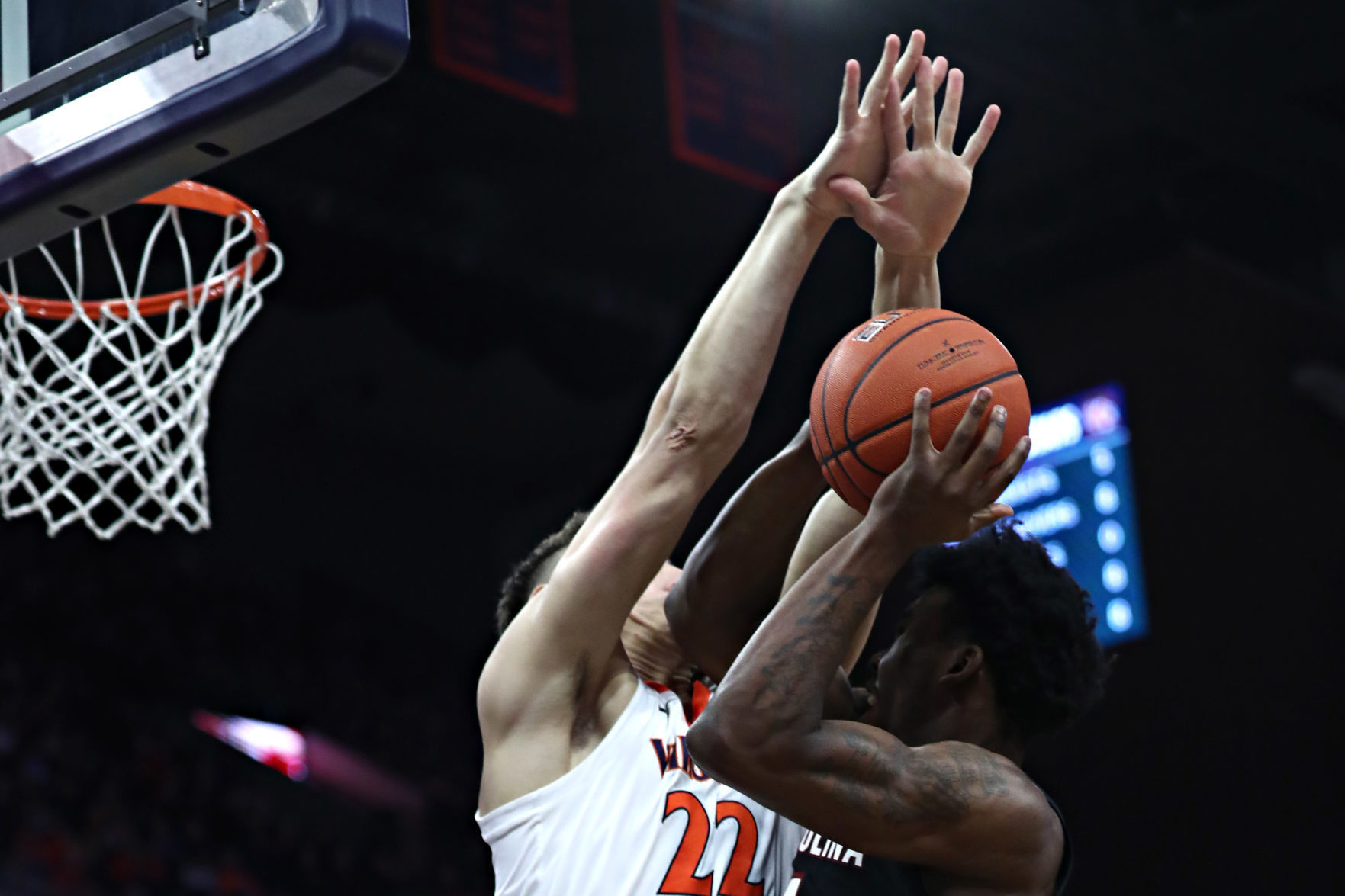 20191222_cdp_sports_uvahoops378.JPG